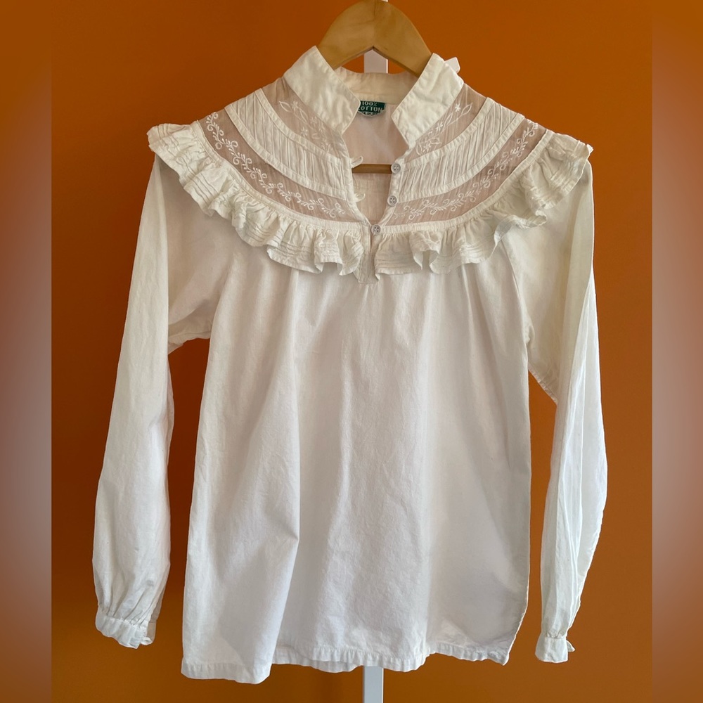 Vintage cotton ruffled embroidered yoked blouse medium